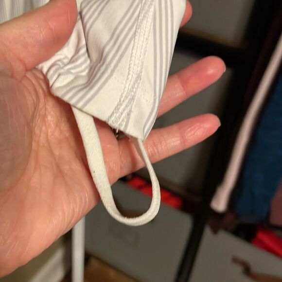 RARE Lululemon Dance Twisted Tank Top Sz 8 Striped Grey Floral 924 - Picture 3 of 5